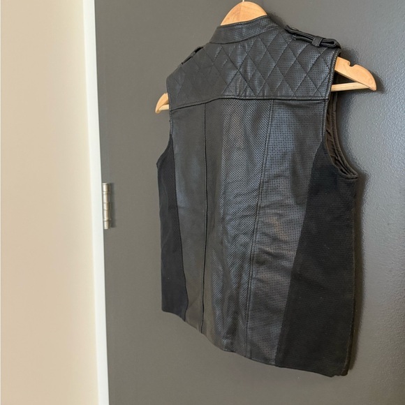 Sea New York NWT size 2 Black Textured Leather Vest- retails 710 US - Picture 7 of 14
